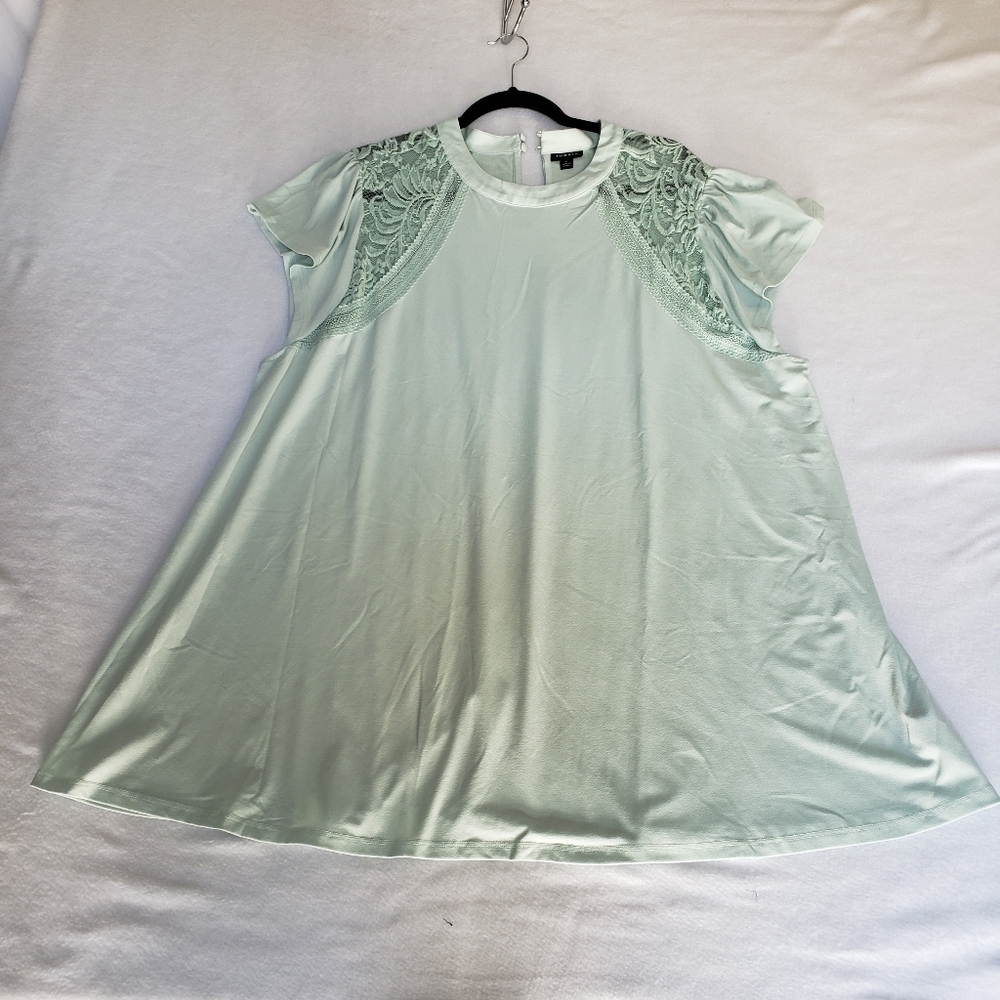 TORID Mint Green Lace Accent Women's Top SIZE 4